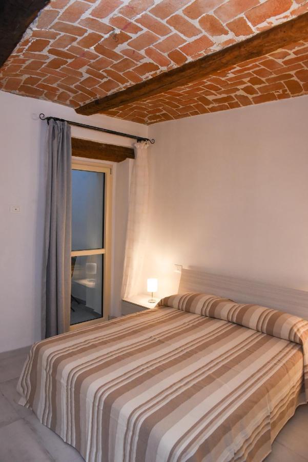 L'Acino Apartamento Canelli Exterior foto